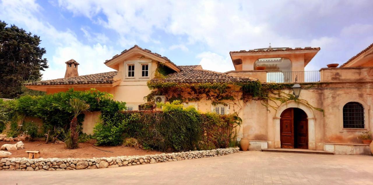Villa Del Commendatore Sirugo Avola Exterior foto